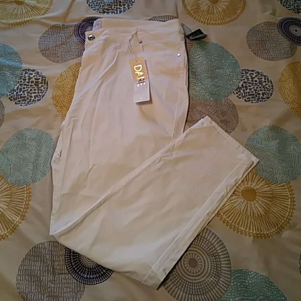 White stretch jeans